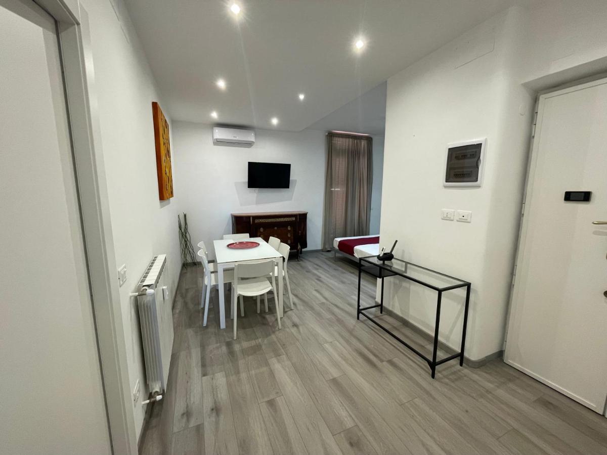 Caracciolo33 Daire Roma Dış mekan fotoğraf